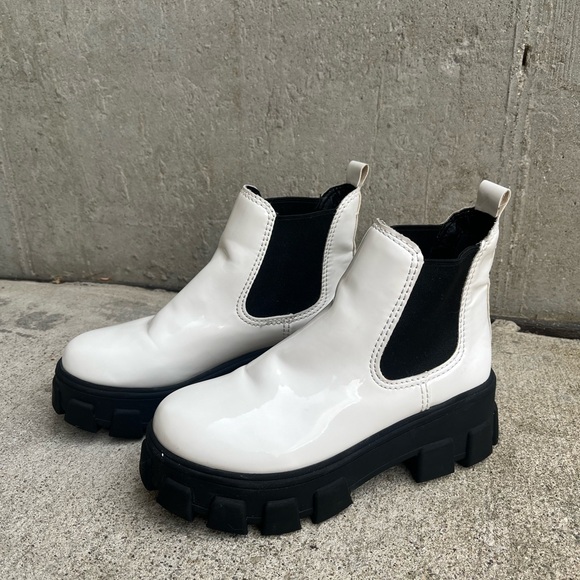 CIRCUS by Sam Edleman NY Women's White Darielle Boots - Picture 7 of 15